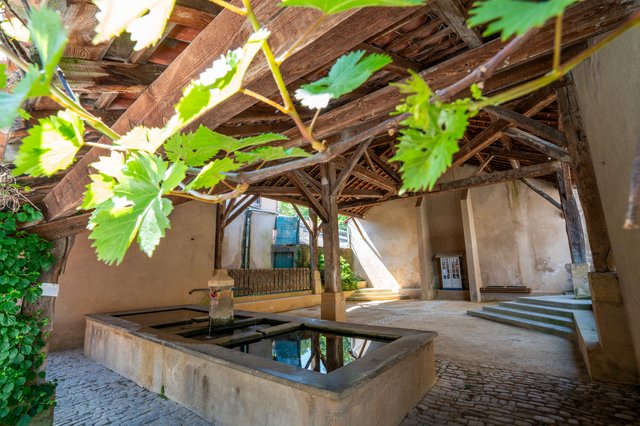 Intérieur du lavoir de Vaux